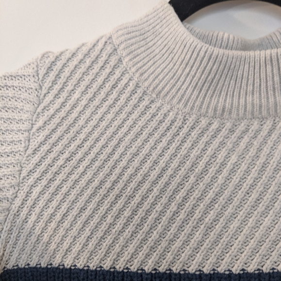 Roots Sweater - Picture 3 of 11